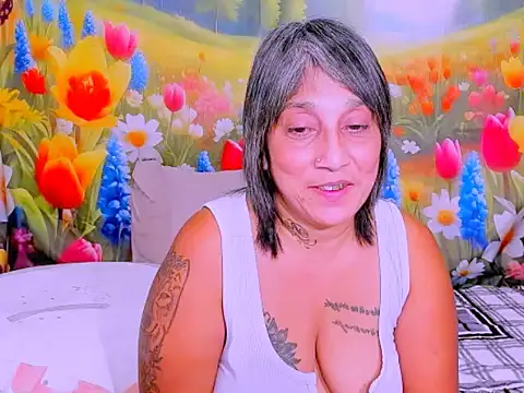 indianroxy: απευθείας συνομιλία ΧΧΧ