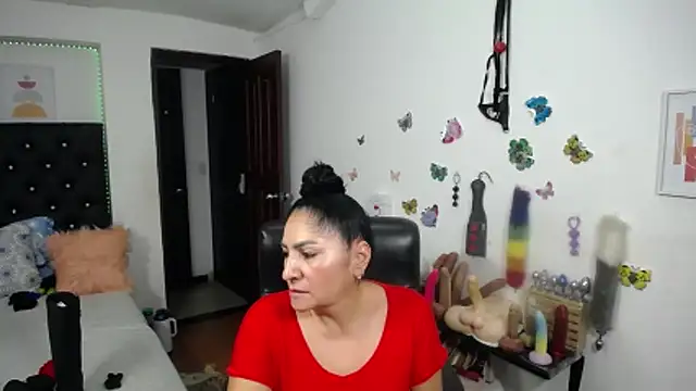 Chat +18 de mature_bigboobs10 ao vivo