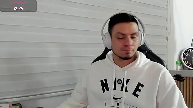 Chat XXX en directo de Rick_Adams