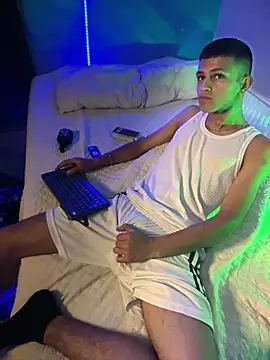 Boyxcock7: онлайн-секс-чат