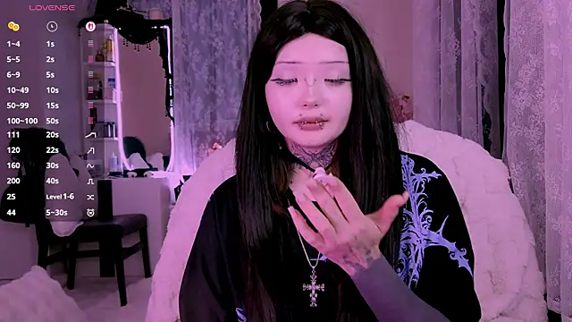 Lein_Bone Adlı Modelin Canlı XXX Sohbeti