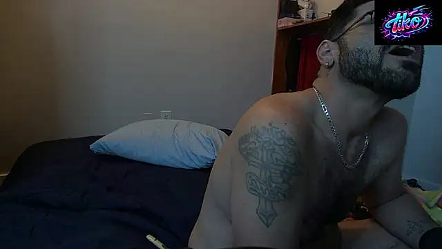 Zander823 Chat XXX live