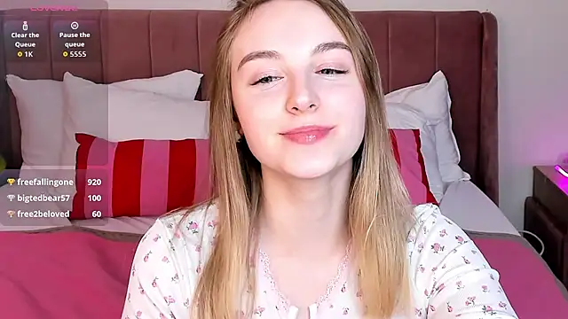 Shy_Polly: онлайн-секс-чат