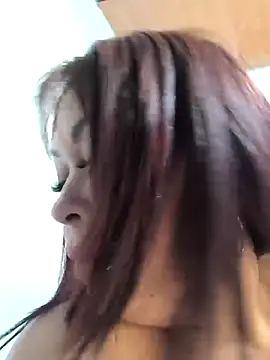 Chat +18 de Natymendoza998 ao vivo