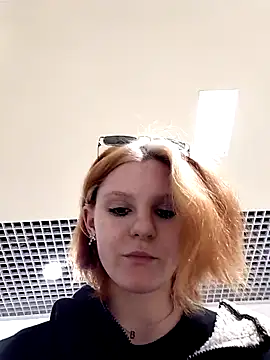 NinaParri: онлайн-секс-чат