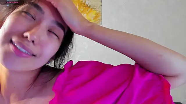 FlirtyAura Live XXX Chat