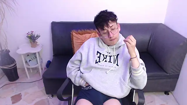 Вебкам-шоу Evan_Connell