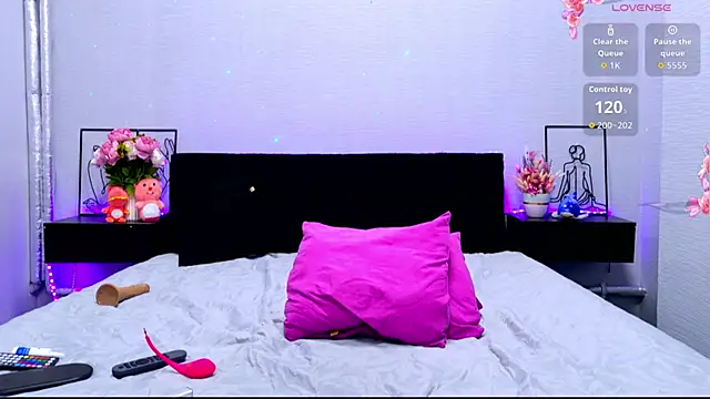 Nika_Vibe's Webcam Show