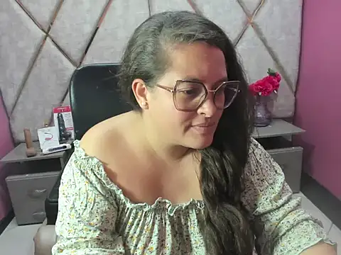 Sarah_Boobs_ Chat XXX live
