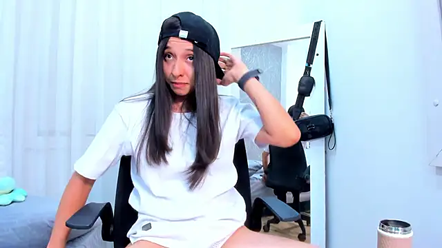 ViictoriiaSaenz Chat XXX in diretta