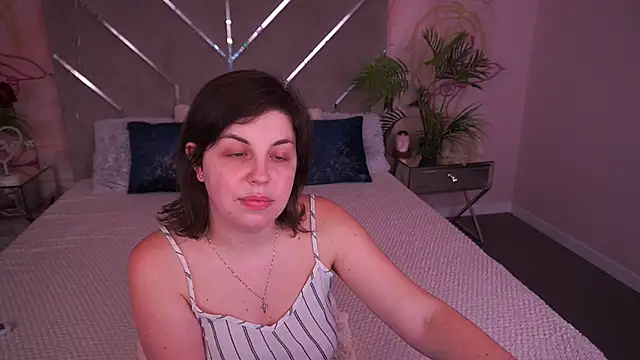 دردشة MirandaWong الجنسية المباشرة