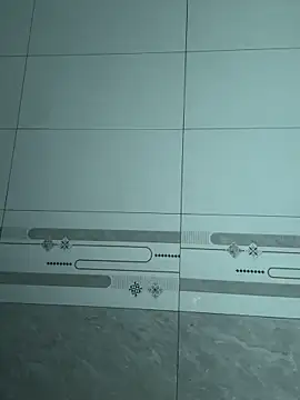 Emily_9xx 现场XXX聊天