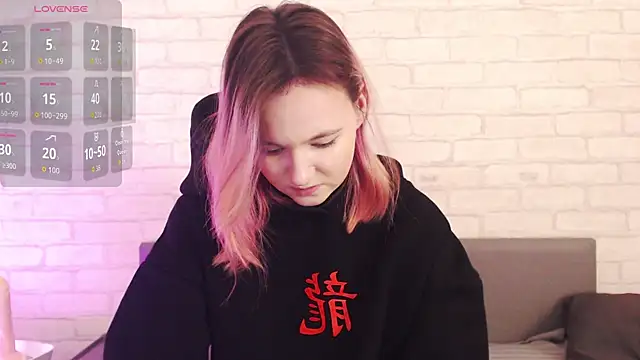 XXX chat uživo modela Ericha_Stone