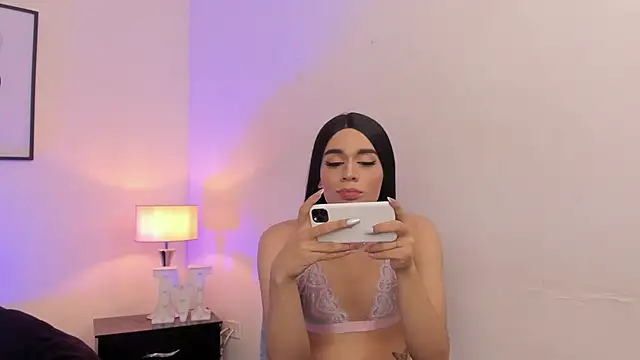 Amelia_Brixton Live XXX-chat