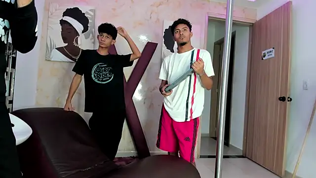 عرض كام PRETTY_COCK1