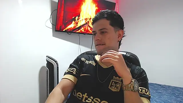 JUAN_CAMILOXXX – Live XXX-chat