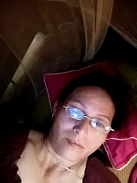 Chatroom XXX en direct de Cucci07