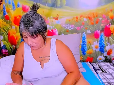 indianroxy 现场XXX聊天