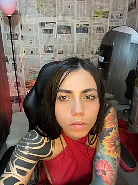 i_am_nina_ Adlı Modelin Canlı XXX Sohbeti