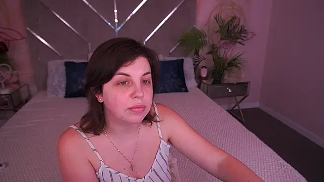 Chat XXX en directo de MirandaWong