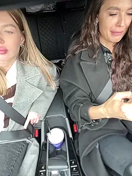 Emma_Catt Adlı Modelin Canlı XXX Sohbeti