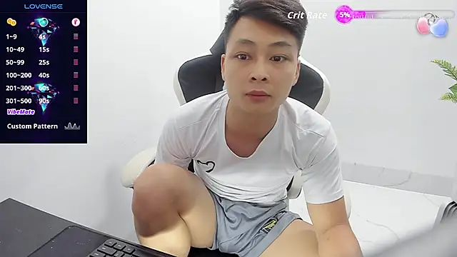 Naughty___asian 在線直播表演