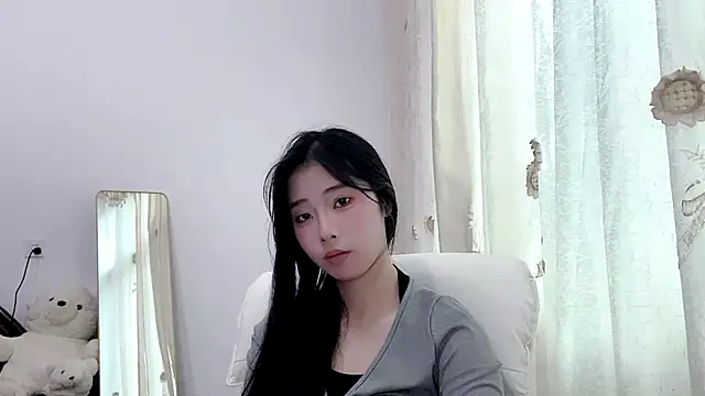 yiyibaby2026 Show Webcam