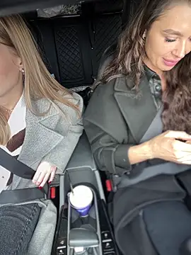 Emma_Cattのウェブカメラショー