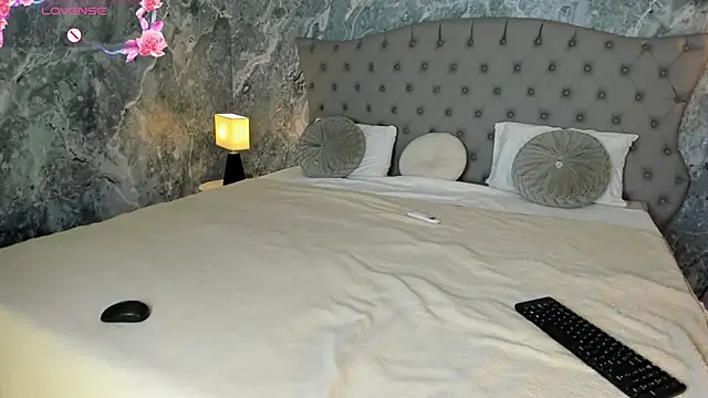 LucyLovelyy's Live XXX Chat