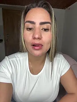 Miilana_'s Webcam Show