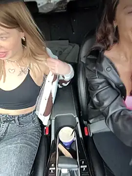 Chat +18 de Emma_Catt ao vivo