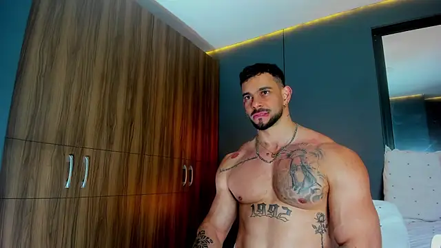 massimo_visconti: вебкам-шоу