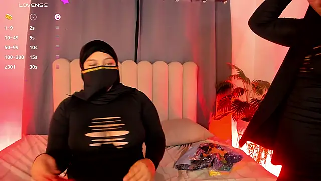 Show de webcam de aziza_dalila02