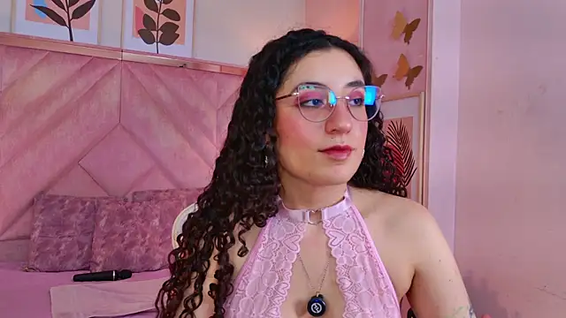 DemiJones_ 在線直播表演