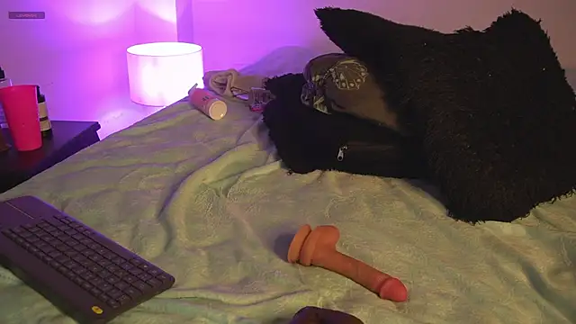 Онлайн чат XXX noah_0814