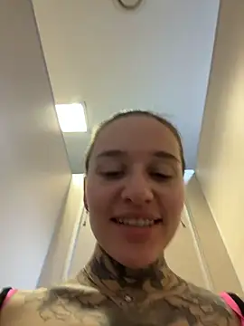 XXX chat uživo modela KishaMur