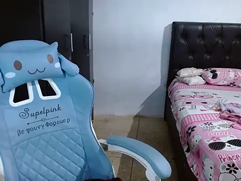 Chat XXX en directo de nathasha_Angi