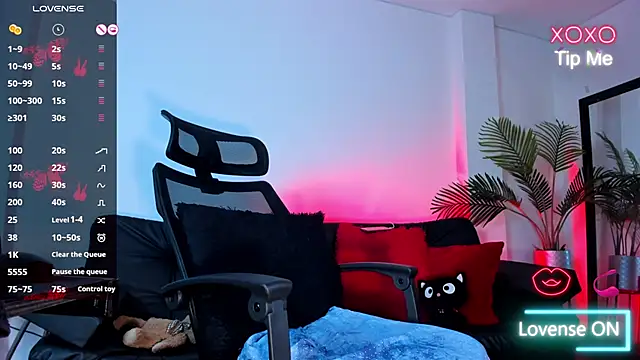 lizzy_Roux's Live XXX Chat