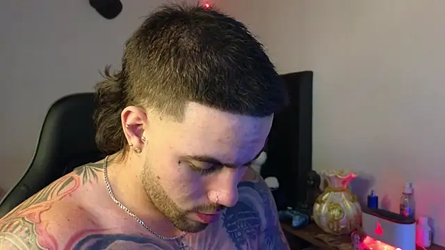 Ades_Lowe 웹캠 쇼