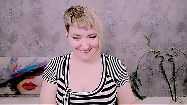 Djullia's Live XXX Chat