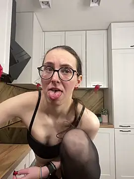 MartiniiSelenna's Live XXX Chat