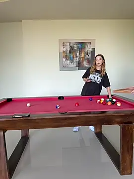 Nura_n_Sarah Show in webcam