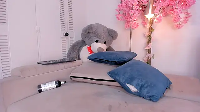 kitty_miaa: онлайн-секс-чат