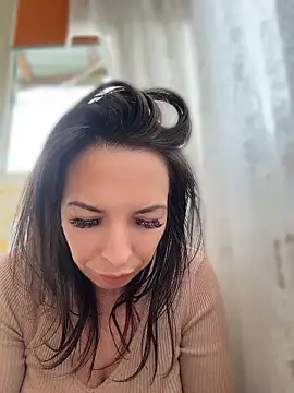 Almmaxxxx Pertunjukan Webcam