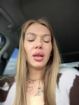 XXX chat uživo modela Emma_Catt