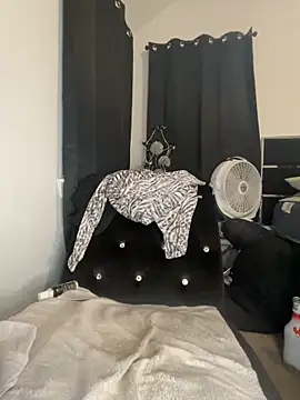 แชท XXX สดของ Fifty_Shades_Of_Redd