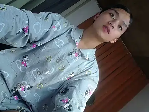 Show de Sweet_18nicole na webcam