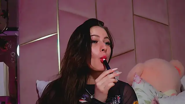 LucyLextonXのライブXXXチャット