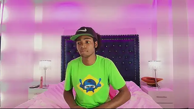 عرض كام Cristal_and_luke