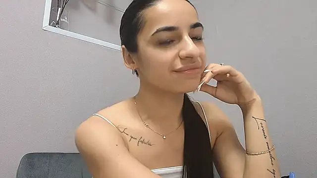 ElwineBootonn Live XXX chat